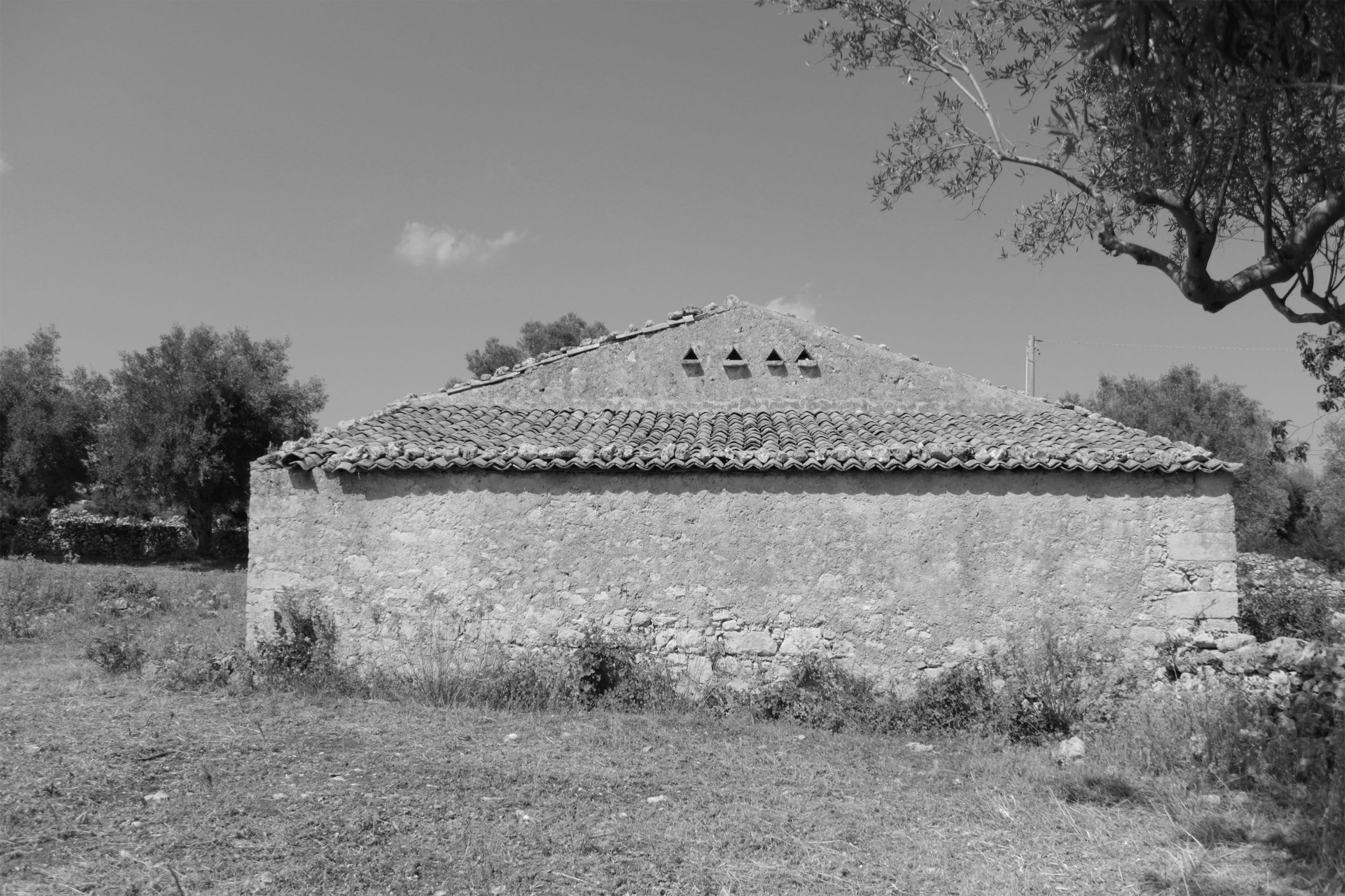 https://studiogum.it/media/pages/casa-farfaglia/4844eda717-1688574634/studio-gum_casa-farfaglia_37.jpg