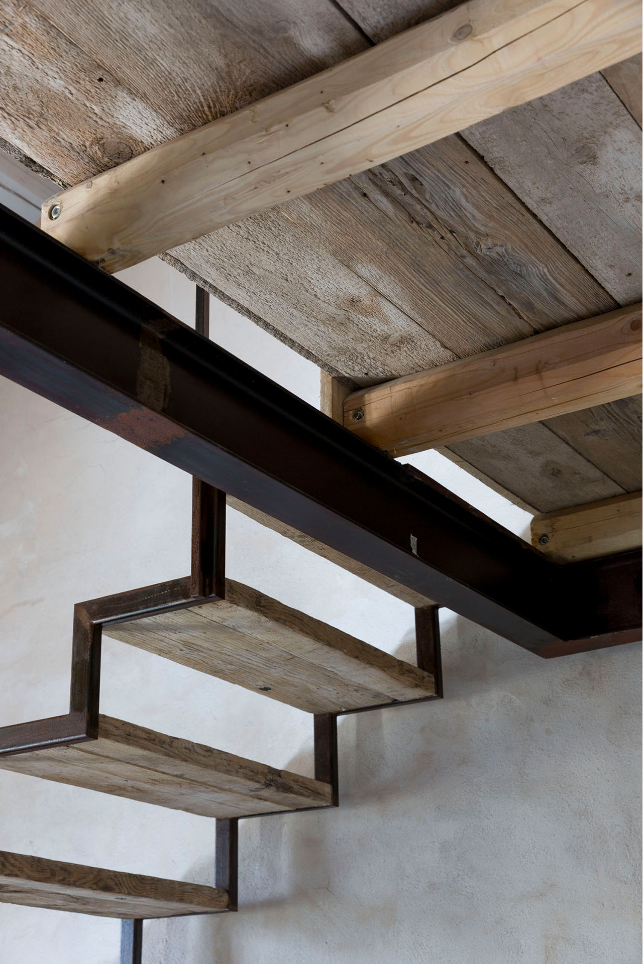 https://studiogum.it/media/pages/casa-farfaglia/59f9e53300-1688574628/studio-gum_casa-farfaglia_32.jpg